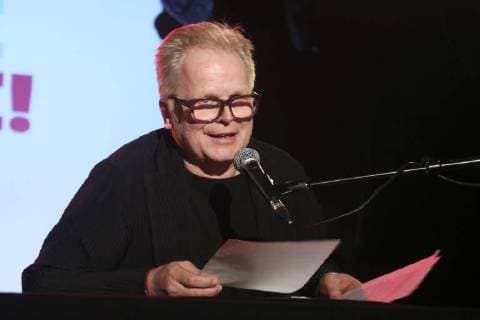 Herbert Grönemeyer bei der Buchvorstellung Wir sind ja nicht zum Spass hier von Deniz Yücel im Festsaal Kreuzberg anlässlich des ersten Jahrestags der Festnahme des Welt-Korrespondenten Deniz Yücel in der Türkei. Seit dem 14. Februar 2017 sitzt der Journalist in Istanbul in Haft, mit dem Vorwurf der Terrorpropaganda und Volksverhetzung bis heute ohne Anklage. Berlin 14.02.2018 in Berlin Lesung für Deniz Yücel in Berlin *** We re not Herbert Grönemeyer at the presentation of the book correspondents Deniz Yücel in Turkey since 14 February 2017 the journalist in Istanbul in custody with the sitting for fun here by Deniz Yücel in the Festsaal Kreuzberg on the occasion of the first anniversary of the arrest of the world Accusation of terrorist propaganda and sedition to date without charge Berlin 14 02 2018 in Berlin reading for Deniz Yücel