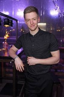 Timur Bartels beim Young ICONs Award im Spindler & Klatt in Berlin am 14.02.2018
