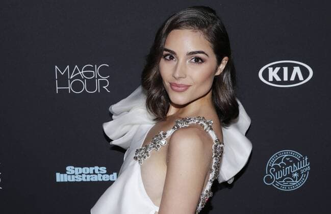 Olivia Culpo arrives on the red carpet at the Sports Illustrated Swimsuit 2018 Launch Event at Magic Hour at Moxy Times Square on February 14, 2018 in New York City. Model Danielle Herrington landed the coveted cover for the very first time.  NYP20180214127 JOHNxANGELILLO