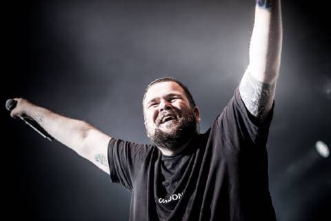 Deutschland, Fürth, Stadthalle, 2018-02-15, Feine Sahne Fischfilet, Alles auf Rausch, Jan Gorkow Copyright: HMBxMedia DitaxVollmond