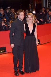 68eme Festival International du Film de Berlin. Berlinale. Presentation du film Damsel . 224259 2018-02-16 Allemagne Pattinson, Robert; Wasikowska, Mia  Copyright: xThomasxBohlenx xStarfacex STAR_224259_002