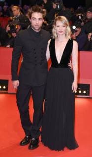 English actor Robert Pattinson and Australian actress Mia Wasikowska attend The 68th Berlinale International Film Festival Premiere of Damsel at the Berlinale Palace in Berlin on February 16, 2018.  LON20180216214 PAULxTREADWAY