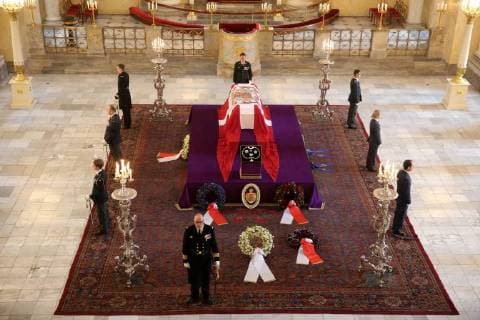 Themen der Woche Bilder des Tages 17-02-2018 Christiansborg The Coffin with Prince Henrik in Christiansborg Palace chapel in Copenhagen.  Copyright: xxPPE xHildebrandtx