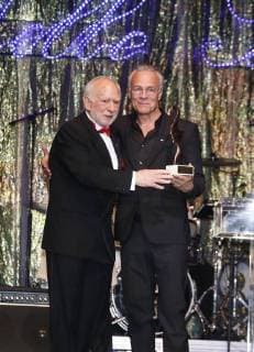Massimo Mannozzi (Initiator Notte delle Stelle), Preistraeger Klaus J. Behrendt bei Notte delle Stelle 2018 im MARITIM Hotel Berlin.
