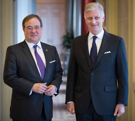 Themen der Woche Bilder des Tages North Rhine-Westphalia Minister-President Armin Laschet is welcomed by King Philippe - Filip of Belgium at his arrival for an audience at The Castle of Laeken (Kasteel van Laken - Chateau de Laeken) in Brussels, Tuesday 20 February 2018.  BENOITxDOPPAGNE 05299835