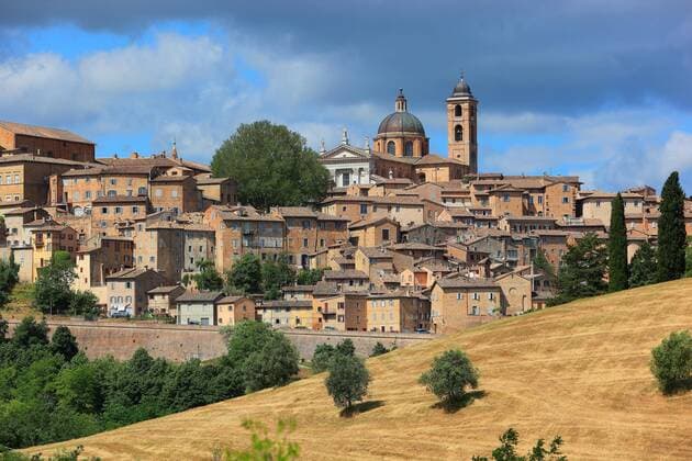  Dom und Altstadt von Urbino, Region Marken, Italien, Europa *** Duomo and old town of Urbino region Marche Italy Europe Copyright: imageBROKER/BAO ibxsce04588515.jpg