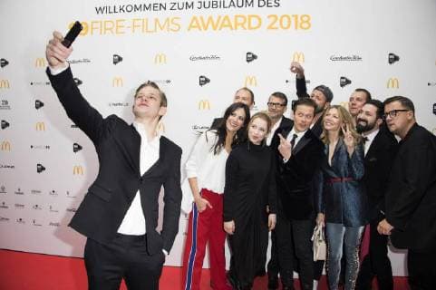 Max von der Groeben, Bettina Zimmermann, Stefan Kiwit, Anna Lena Klenke, Kai Wiesinger, Roman Knizka, Jakob Erwa, Ursula Karven, Tariq Khan und Torsten Koch beim 99Fire Films Award 2018 während der Berlinale 2018 im Admiralspalast. Berlin, 21.02.2018