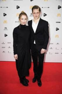 Anna Lena Klenke und Max von der Groeben beim 99Fire Films Award 2018 während der Berlinale 2018 im Admiralspalast. Berlin, 21.02.2018