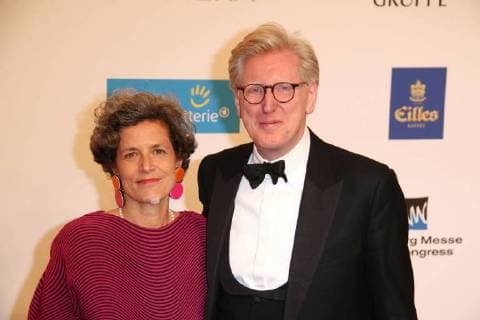 Theo Koll und seine Ehefrau Franziska bei der Verleihung Goldene Kamera 2018 am 22.02.2018 in Hamburg Goldene Kamera Verleihung 2018 in Hamburg