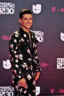 Mexican regional music singer Luis Coronel poses on his arrival to the carpet of the 30th edition of the Lo Nuestro Award to the Latin Music, at the American Airlines Arena in Miami, USA, 22 February 2018. Famous and popular Latinos parade in carpet of Lo Nuestro Award !ACHTUNG: NUR REDAKTIONELLE NUTZUNG!  Copyright: xGIORGIOxVIERAx MIA00 20180223-636549555043887071