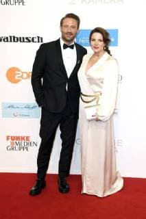 Sasha mit Ehefrau Julia Röntgen bei der 53. Verleihung der Goldenen Kamera 2018 in der Hamburg Messe. Hamburg, 22.02.2018