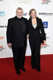 Heinz Hoenig mit Lebensgefährtin Gabriele Lechner bei der 53. Verleihung der Goldenen Kamera 2018 in der Hamburg Messe. Hamburg, 22.02.2018