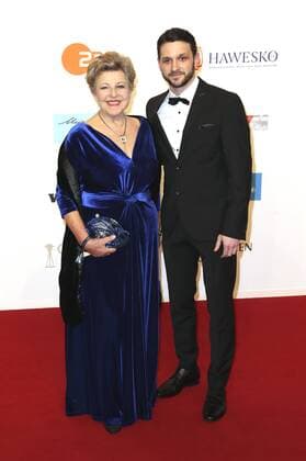 Marie-Luise Marjan und Arne Rudolf bei der 53. Verleihung der Goldenen Kamera 2018 in der Hamburg Messe. Hamburg, 22.02.2018