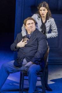 Don Giovanni am Staatstheater Cottbus DEU Brandenburg Cottbus: Â Am Samstag, 24. Februar 2018, hat im Großen Haus des Staatstheaters Cottbus Mozarts Oper Don Giovanni Premiere. Unter der musikalischen Leitung von Evan Alexis Christ und in der Regie von Martin Schüler ist Christian Henneberg in der Titelpartie zu erleben. Die Bühne entwirft Gundula Martin, die Kostüme Susanne Suhr. Die Oper, die bei der Prager Uraufführung am 29. Oktober 1787 Triumphe feierte, zählt heute zu den wichtigsten Werken des Repertoires. In Mozarts opulentem Theaterspiel Don Giovanni wird geliebt, verheimlicht, verkleidet, verwechselt, maskiert und demaskiert wie in einer Art Buffo-Oper, in der die Tragik hinter den Masken hindurchscheint. In der Rolle der Donna Anna - Sara Rossi Dalkloss, daneben Dirk Kleinke. (