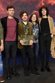 Bilder des Tages Marcio Reolon, Filipe Matzembacher und Team mit dem CICAE Art Cinema Award für Tinta Bruta bei der Preisverleihung der Unabhängigen Jurys auf der Berlinale 2018 68. Internationale Filmfestspiele Berlin im Hotel Grand Hyatt. Berlin, 24.02.2018