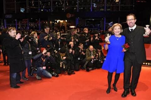Themen der Woche Bilder des Tages 68. Berlinale - Preisträger Ana Brun, winner of the Silver Bear for Best Actress, and Marcelo Martinessi, winner of the Silver Bear Alfred Bauer Prize, after the award ceremony at the 68th Berlin International Film Festival Berlinale 2018 at Berlinale Palast on February 24, 2018 in Berlin, Germany. *** Anna Brun winner of the Silver Bear for Best Actress and Marcelo Martinessi winner of the Silver Bear award ceremony at the 68th Berlin International Film Festival Berlinale 2018 at Berlinale Palast on February 24 2018 in Berlin Germany Foto:xC.xNiehausx xFuturexImage