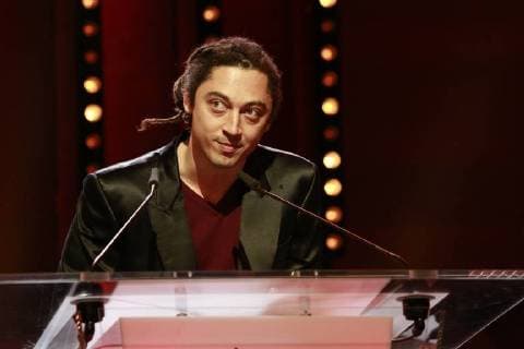 Jurymitglied Jonas Carpignano des GWFF Preis Bester Erstlingsfilm der 68. Berlinale spricht auf der Bühne währen des Abschlussveranstaltung zur Bärenverleihung am 24.02.2018 in Berlin im Berlinale Palast Jurymitglied Jonas Carpignano des GWFF Preis Bester Erstlingsfilm der 68. Berlinale spricht auf der Bühne währen des Abschlussveranstaltung zur Bärenverleihung am 24.02.2018 in Berlin im Berlinale Palast