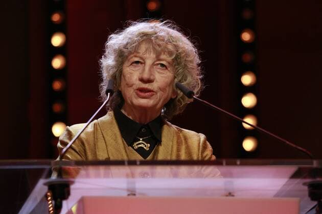 Ulrike Ottinger, Jurymitglie des Glashütte Original Dokumentarfilmpreises, spricht zur Abschlussveranstaltung bei der Bärenverleihung auf der 68. Berlinale am 24.02.2018 in Berlin im Berlinale Palast Ulrike Ottinger, Jurymitglie des Glashütte Original Dokumentarfilmpreises, spricht zur Abschlussveranstaltung bei der Bärenverleihung auf der 68. Berlinale am 24.02.2018 in Berlin im Berlinale Palast