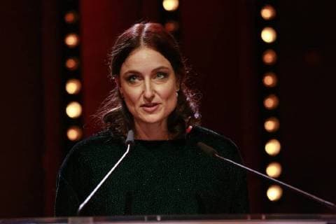 Adele Romanski, Jurymitglied der internationalen Berlinale Jury, spricht auf der Bühne zur Preisverleihung der 68. Berlinale am 24.02.2018 in Berlin im Berlinale Palast Adele Romanski, Jurymitglied der internationalen Berlinale Jury, spricht auf der Bühne zur Preisverleihung der 68. Berlinale am 24.02.2018 in Berlin im Berlinale Palast