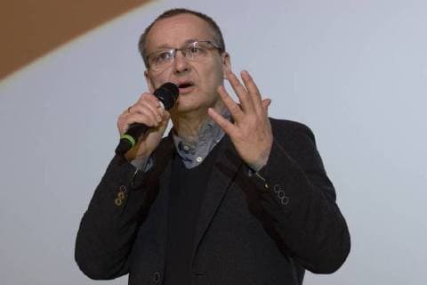 Moderator Knut Elstermann während der Verleihung des Panorama Publikumspreises anlässlich der 68. Internationalen Filmfestspiele Berlin 68. Internationale Filmfestspiele Berlin