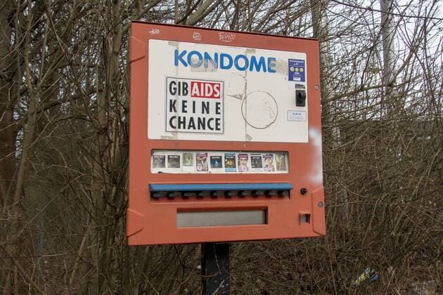 Kondome Automat - gesehen am 25.02.2018 in Hannover