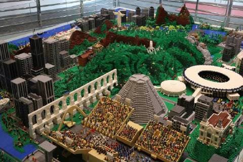 A view of a model built with almost a million Lego pieces that reproduces the details of the most emblematic areas of the Cidade Maravilhosa to celebrate the 453th anniversary of the city in Rio de Janeiro (Brasil), 01 March 2018. The 30 square meters model was built by 50 people in 148 hours. A million pieces model commemorates 453th anniversary of Rio de Janeiro !ACHTUNG: NUR REDAKTIONELLE NUTZUNG!  Copyright: xMarceloxSayaox RIO002 20180301-636555362702493225
