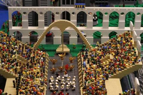 A view of the Sambadrome and the Arcos da Lapa built with Lego pieces as part of a model that reproduces the details of the most emblematic areas of the Cidade Maravilhosa to celebrate the 453th anniversary of the city in Rio de Janeiro (Brasil), 01 March 2018. The 30 square meters model was built by 50 people in 148 hours. A million pieces model commemorates 453th anniversary of Rio de Janeiro !ACHTUNG: NUR REDAKTIONELLE NUTZUNG!  Copyright: xMarceloxSayaox RIO005 20180301-636555363973737225