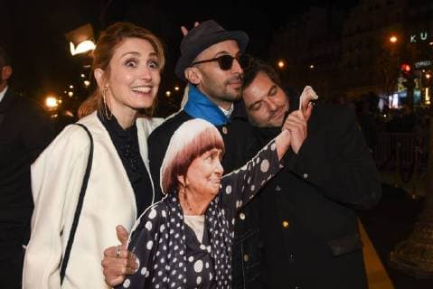 Französischer Filmpreis Cesar - After Party 43eme ceremonie des CESAR. Fouquets. 43the movie CESAR awards. After party at Fouquets restaurant on Champs Elysees. 224660 2018-03-02 Salle Pleyel Paris France Gayet, Julie; Chedid, Matthieu ( M chanteur); JR  Copyright: xArnal-Degunx STAR_224660_014
