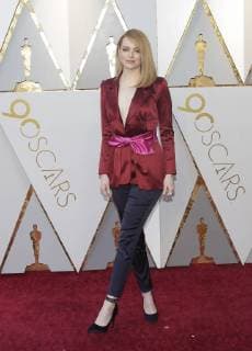 Emma Stone arrives on the red carpet for the 90th annual Academy Awards at the Dolby Theatre in the Hollywood section of Los Angeles on March 4, 2018.  LAP20180304150 JOHNxANGELILLO