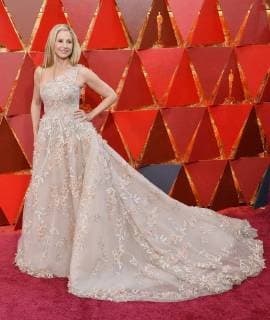 Actor Mira Sorvino arrives on the red carpet for the 90th annual Academy Awards at the Dolby Theatre in the Hollywood section of Los Angeles on March 4, 2018.  LAP20180304927 JIMxRUYMEN