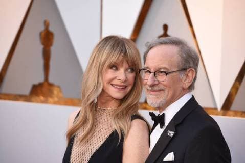 March 4, 2018 - Los Angeles, California, U.S. - KATE CAPSHAW AND STEVEN SPIELBERG arrives on the red carpet for the 90th Annual Academy Awards at the Dolby Theatre. Los Angeles U.S. - ZUMAz03_ 20180304_zbp_z03_200 Copyright: xKevinxSullivanx