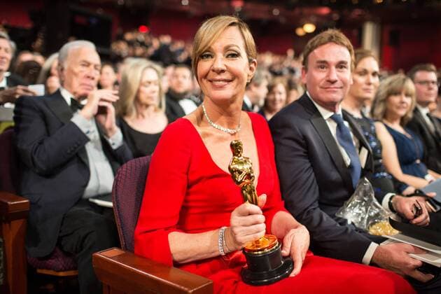 Bilder des Tages Allison Janney poses with the Oscar for performance by an actress in a supporting role for work on I, Tonya during the live ABC Telecast of The 90th OscarsÂ® at the DolbyÂ® Theatre in Hollywood, CA on Sunday, March 4, 2018.  Copyright: xJohnxFarrellx 33546_739PLX