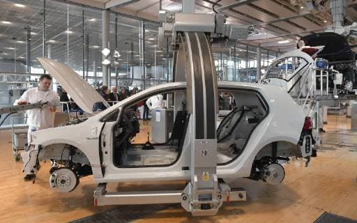 5.3.2018, e-Golf Produktion in der Gläsernen Manufaktur von Volkswagen in Dresden, ab Mitte April 2018 wird die tägliche Produktion des Elektrofahrzeuges von 36 auf 72 erhöht, Dresden Sachsen Deutschland