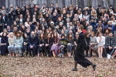 Themen der Woche Bilder des Tages Paris Fashion Week. Chanel. People. 224758 2018-03-06 Paris France Bruni-Sarkozy, Carla; Knightley, Keira; Allen, Lily; Righton, James ( The Klaxons ); Jodorowsky, Alma  Copyright: xSergexArnalx xStarfacex STAR_224758_121
