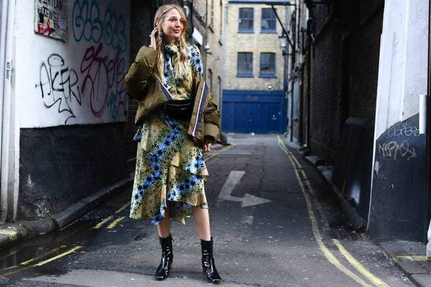 Blogger Leonie Hanne posing outside Molly Goddard show during London Fashion Week - Feb 17, 2018 - LFW: Fall 2018 Street Style Day 2, London England  Copyright: xValentinaxRanierix h_00486792