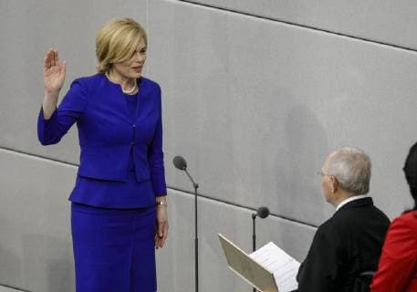 Bundestagspraesident Wolfgang Schaeuble, CDU, vereidigt Bundeslandwirtschaftsministerin Julia Kloeckner, CDU. Berlin, 14.03.2018 Berlin Deutschland *** Bundestag President Wolfgang Schaeuble CDU sworn in Federal Minister of Agriculture Julia Kloeckner CDU Berlin 14 03 2018 Berlin Germany Copyright: xXanderxHeinel xphotothek.netx