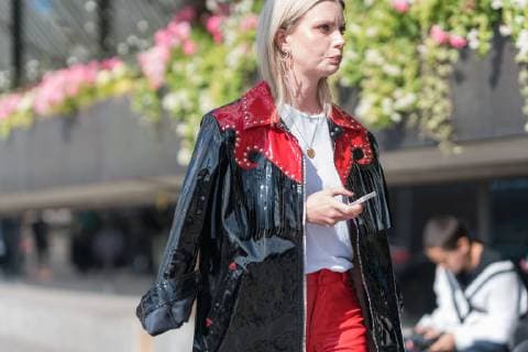 A chic showgoer arriving at the Emelie Janrell runway show during Stockholm Fashion Week - Sep 1, 2017 - FWStockholm: Spring 2018 Street Style Day 3, Stockholm Sweden  Copyright: xGracexLunnx h_00441443