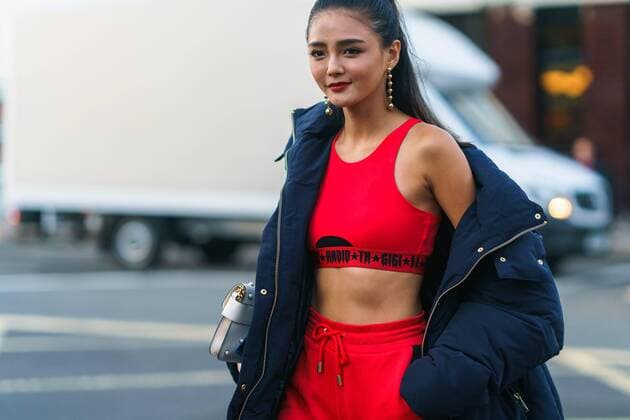 A chic showgoer arriving at the Tommy Hilfiger runway show during London Fashion Week - Sept 19, 2017 - LFW: Spring 2018 Street Style Day 5, London England United Kingdom  Copyright: xGracexLunnx h_00446904