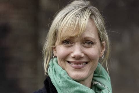 Tatort Dortmund - Zorn . Fotos vom Set im Landschaftspark Duisburg-Nord. Das Foto zeigt die Darstellerin Anna Schudt als Martina Bönisch. In der Tatort-Folge Zorn muss das Dortmunder-Team den Mord an einem ehemaligen Bergmann aufklären. Duisburg Nordrhein-Westfalen Deutschland