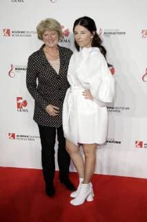 Monika Grütters und Balbina bei der 10. Verleihung des Deutschen Musikautorenpreises 2018 im Hotel Ritz Carlton. Berlin, 15.03.2018