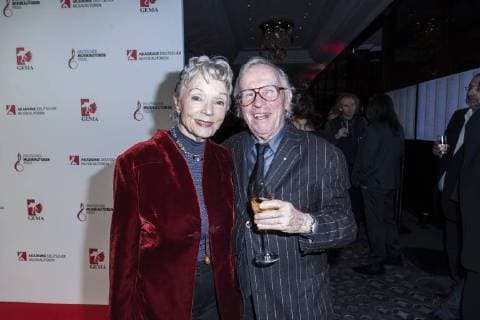Musiker Klaus Doldinger und seine Ehefrau Inge Doldinger mit einem Glas Sekt bei dem Musikautorenpreis am 16.03.2018 in Berlin