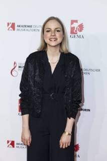 Schauspielerin und Sängerin Julia Engelmann bei dem Musikautorenpreis am 16.03.2018 in Berlin