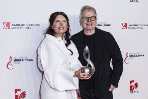 Preisträgerin Sängerin Balbina Jagielska und Sänger Herbert Groenemeyer bei der 10. Verleihung des Musikautorenpreises am 16.03.2018 in Berlin