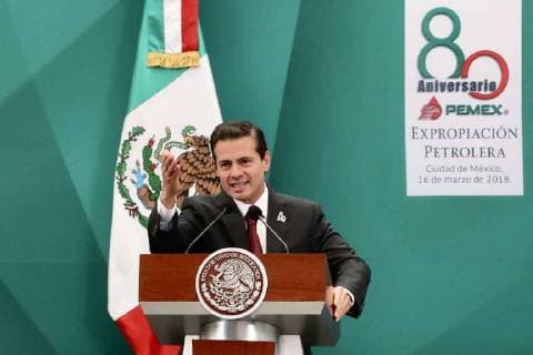 Bilder des Tages March 16, 2018 - CIUDAD DE MEXICO, Ceremony Ceremonia-Expropiacion Petrolera.- El presidente de la Republica, Enrique Pena Nieto, preside este 16 de marzo 2018, la ceremonia del 80 Aniversario de la Expropiacion Petrolera. En las instalaciones de Pemex. Foto: Agencia EL UNIVERSAL Lucia Godinez MAR  - ZUMAu78_ 20180316_zaf_u78_061 Copyright: xLucoÂAxGodinezx
