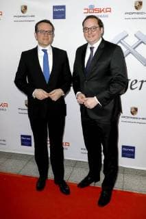 Thomas Kufen mit seinem Partner David Lüngen bei der 13. Verleihung der Steiger Awards in der Alten Kaue der Zeche Hansemann. Dortmund, 17.03.2018