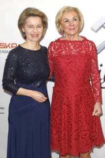 Ursula von der Leyen und Liz Mohn bei der 13. Verleihung der Steiger Awards in der Alten Kaue der Zeche Hansemann. Dortmund, 17.03.2018