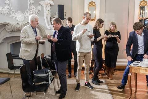 20.03.2018, Tallinn Kadrioru lossis toimus auhinnatseremoonia Kuldne Plaat 2018, kus tunnustati Eesti edukamaid muusikailma tegijaid. The Estonian Music Awards are the annual Estonian pop music awards. The awards began in 1998, when the Estonian Association of the Phonogram Producers first awarded the Golden Record (Estonian: Kuldne Plaat) to the most successful artists. Foto: Konstantin Sednev Eesti Meedia Tallinn Harjumaa Estonia  Copyright: xKonstantinxSednevx