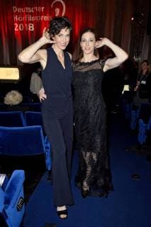 Julia Bremermann und Kristin Meyer bei der Verleihung des 16. Deutschen Hörfilmpreises 2018 im Kino International. Berlin, 20.03.2018
