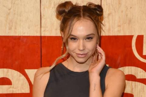 March 22, 2018 - Mexico City, Mexico, Mexico - Model Alexis Ren is seen arriving at the red carpet for opening of the store Levi s in the Historic Center of the City of mexico on March 22, 2018 in Mexico City, Mexico Mexico City Mexico  - ZUMAn230 20180322_zaa_n230_546 Copyright: xCarlosxTischlerx
