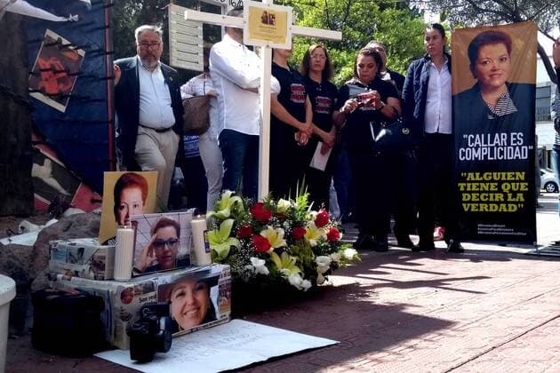 March 23, 2018 - CHIHUAHUA, Chih., Tribute Homenaje-Miroslava.- 23 de marzo 2018. A un ano del asesinato, un centenar de activistas, familiares, amigos y reporteros recordaron a Miroslava Breach con homenaje y exigieron justicia. Foto: Agencia EL UNIVERSAL MAR  - ZUMAu78_ 20180323_zaf_u78_122 Copyright: xLuisxAlonsoxFierrox